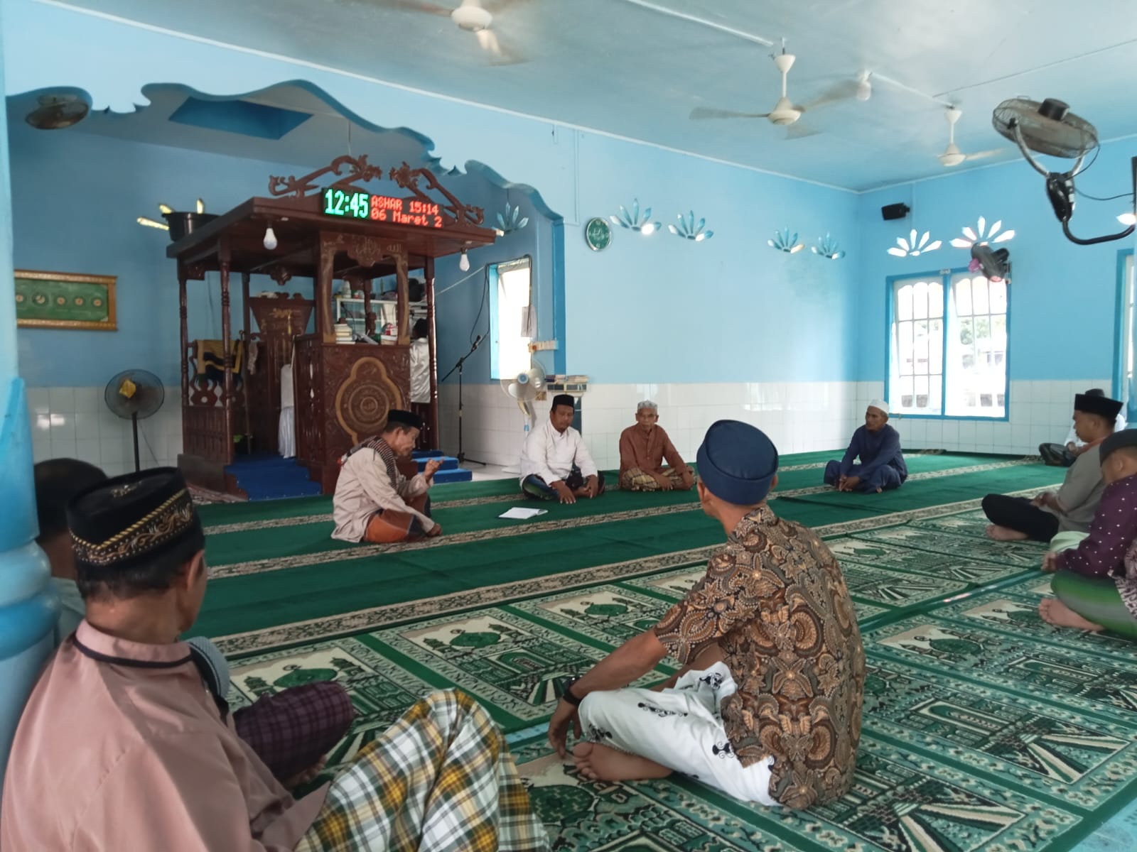 Kepala KUA Bunguran Selatan Dampingi Rapat Pembentukan Pengurus Masjid Besar Samaratul Infaq dan Dorong Percepatan Sertifikat Tanah Wakaf Masjid